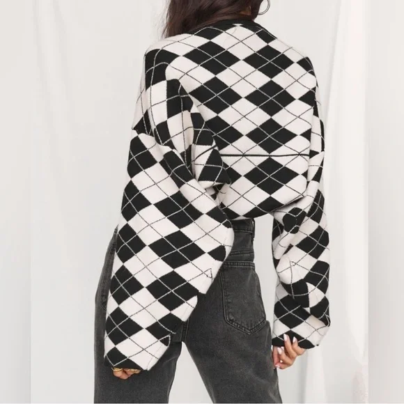 12th Tribe Argyle Cropped Bolero Cardigan - Picture 2 of 6